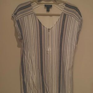 Women’s dressy tee